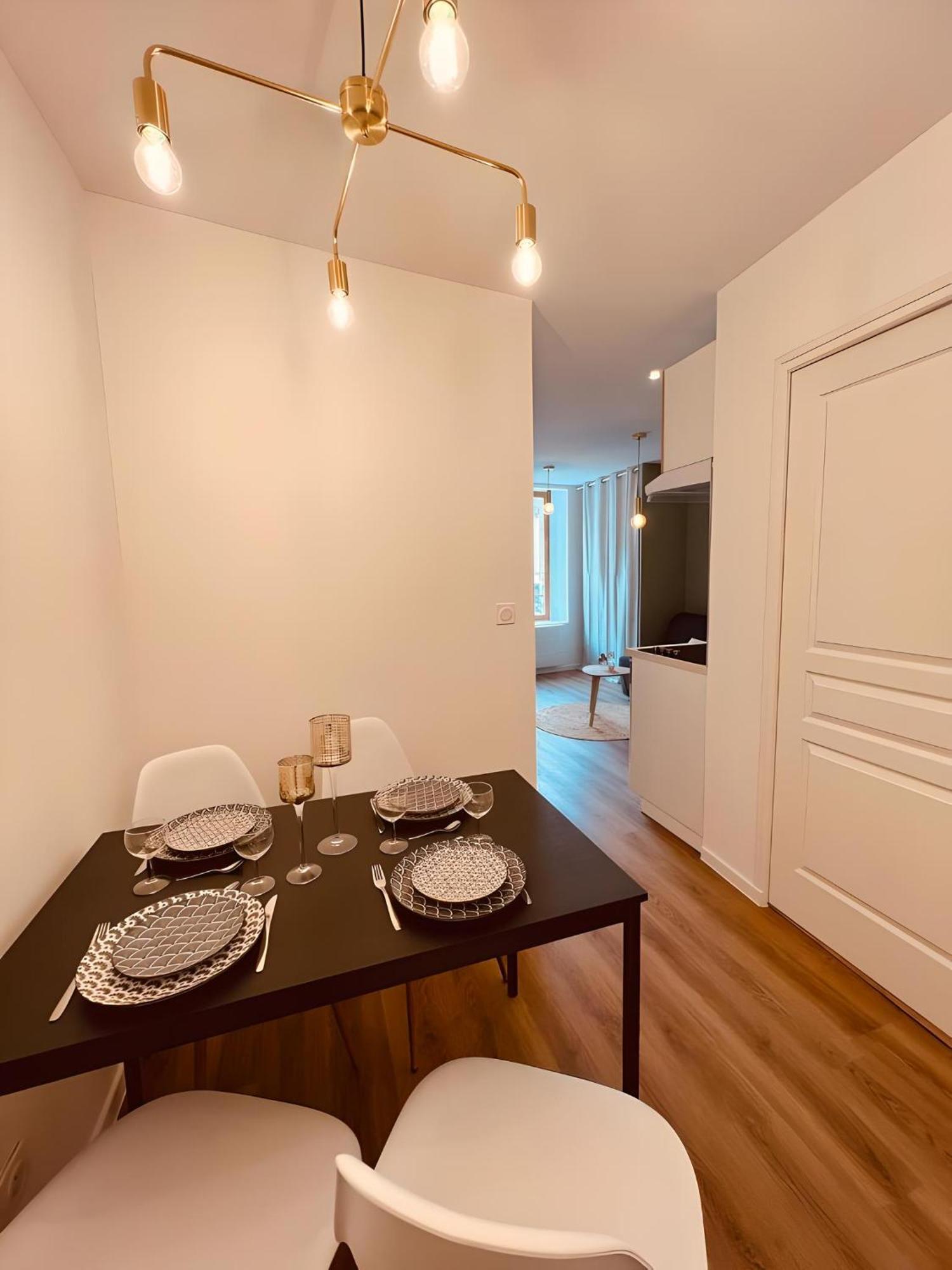 Le Golden - Home Homy Vierzon Bagian luar foto